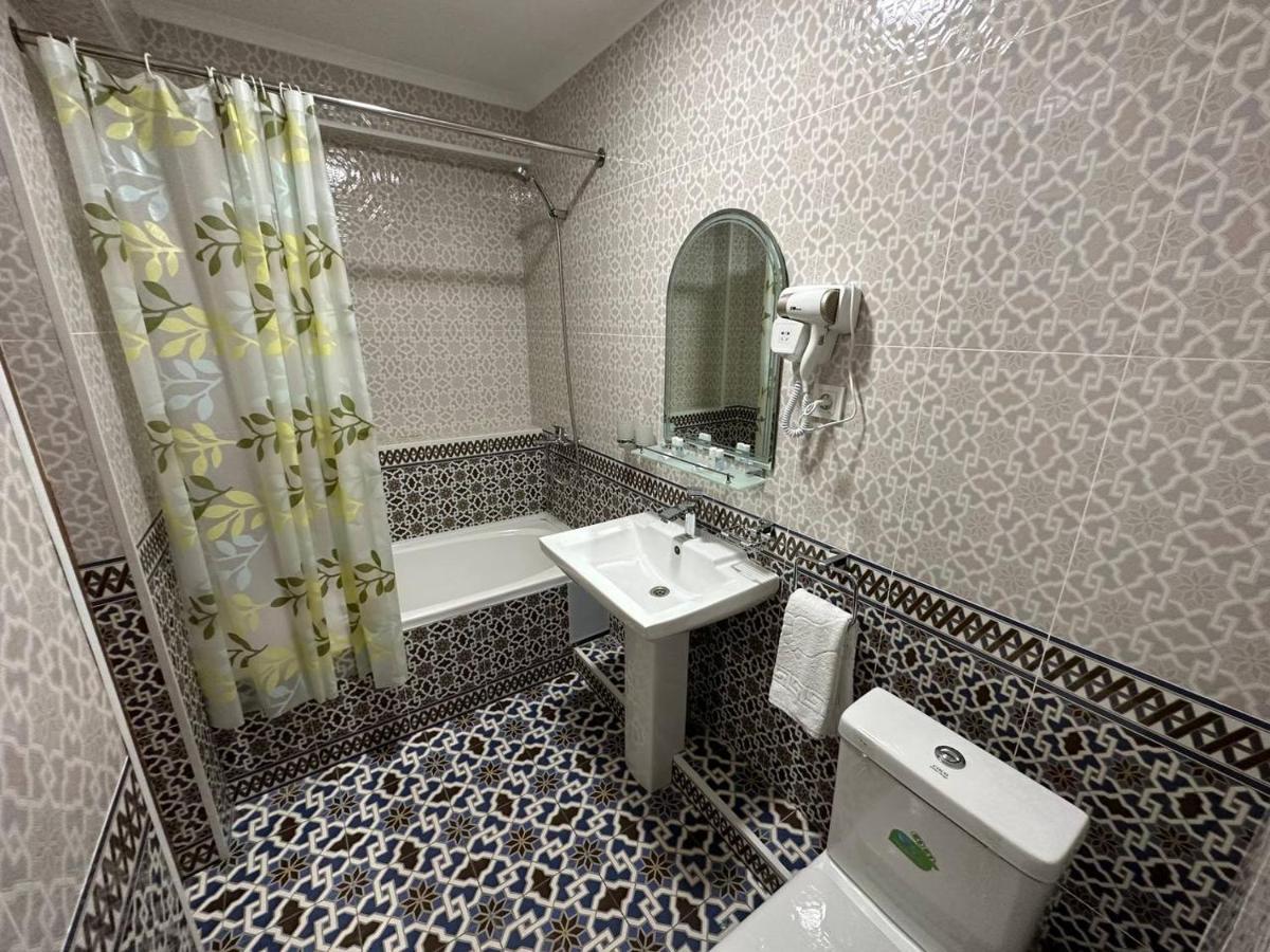 Antique Hotel Imran Buchara Exterior foto