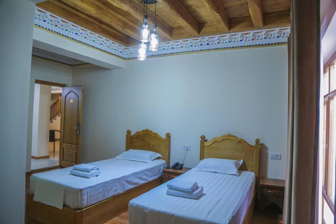 Antique Hotel Imran Buchara Exterior foto
